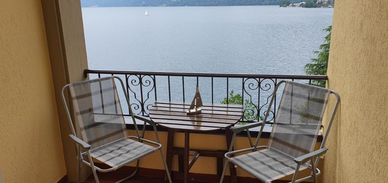 Beautiful Place A Lago D'Orta Mit Direktem Seezugang Omegna Exterior foto